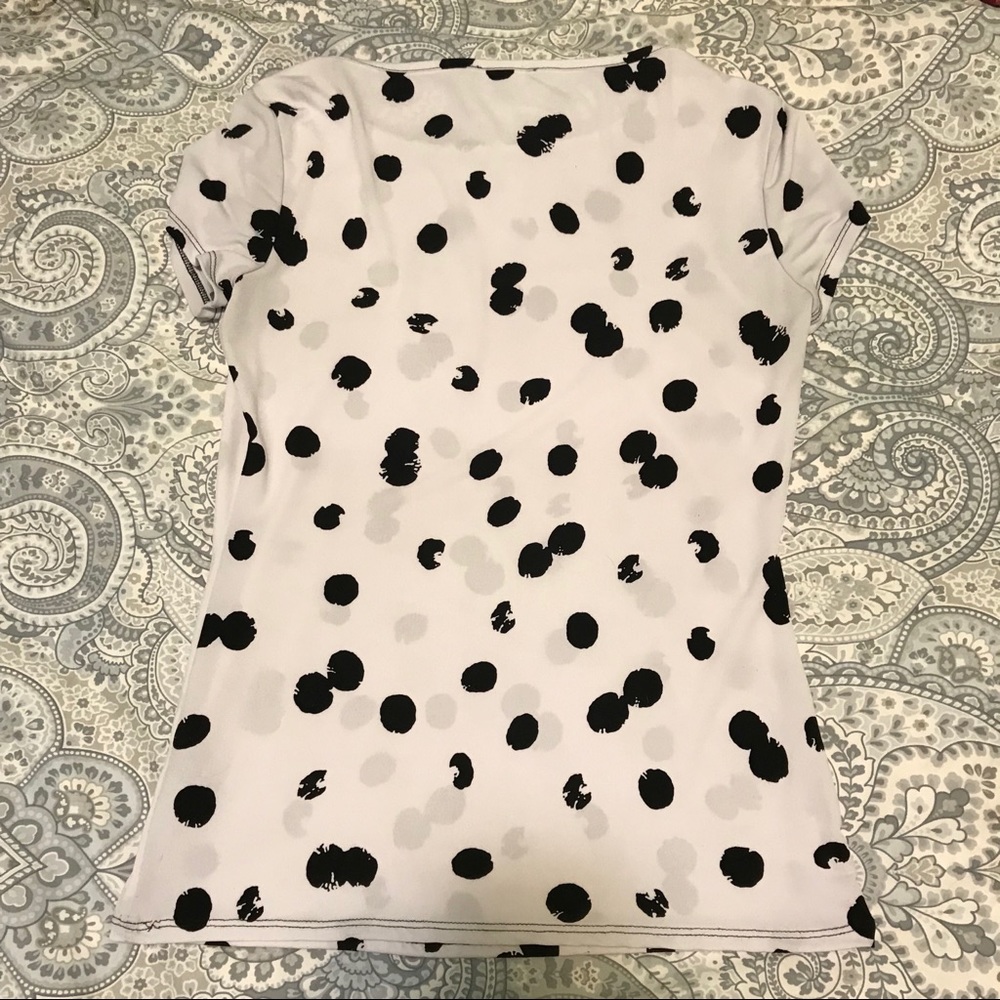 💗🎉HP🎉💗 White and black polka dot top - Picture 2 of 3